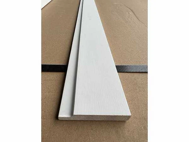 Plint hout 88m - afbeelding 2 van  7