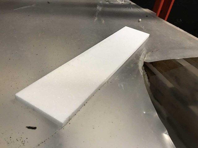 Plinten ca. 118,4 lm thassos white - afbeelding 1 van  2