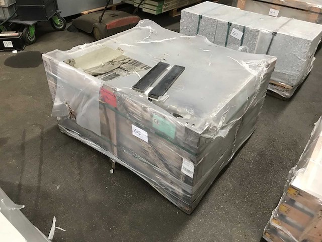 Plinten ca. 225lm mongolien black verzoet - afbeelding 2 van  3