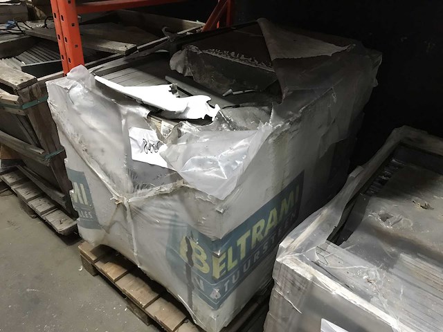 Plinten/muurtegels ca. 501 lm ca 40 m2 portoschiefer - afbeelding 2 van  2