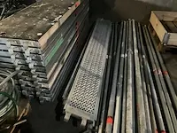Plm. 100 m2 stellingmateriaal en rolsteigercombinatie layher en altrex - afbeelding 8 van  41