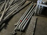 Plm. 100 m2 stellingmateriaal en rolsteigercombinatie layher en altrex - afbeelding 15 van  41