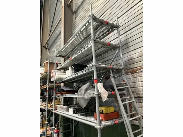 Plm. 100 m2 stellingmateriaal en rolsteigercombinatie layher en altrex - afbeelding 41 van  41
