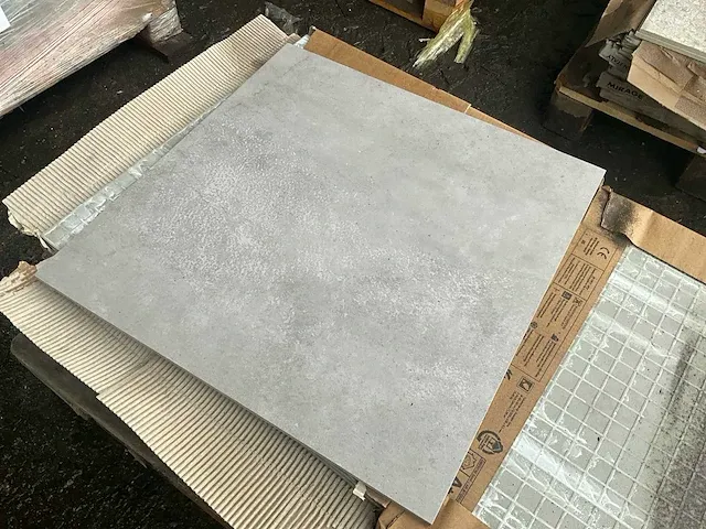 Plm 10,80 m2 porseleinen tegels nord ceram 60x60 cm - afbeelding 1 van  5