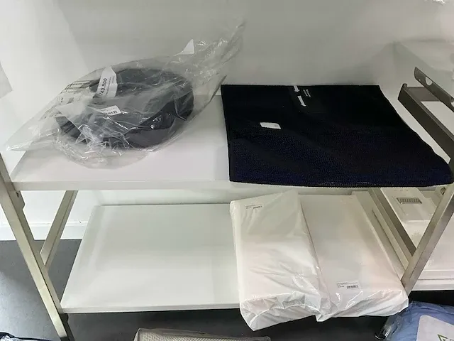 Plm 110 diverse medische hulpmiddelen - afbeelding 3 van  32