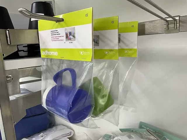 Plm 110 diverse medische hulpmiddelen - afbeelding 10 van  32