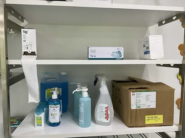 Plm 110 diverse medische hulpmiddelen - afbeelding 18 van  32
