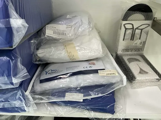Plm 110 diverse medische hulpmiddelen - afbeelding 30 van  32