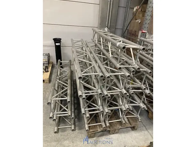 Plm 12 diverse truss baren - afbeelding 1 van  3