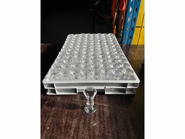 Plm. 135 borrelglaasjes cp - afbeelding 1 van  1