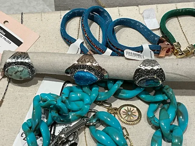 Plm 135 diverse dames sieraden en juwelen - afbeelding 14 van  14