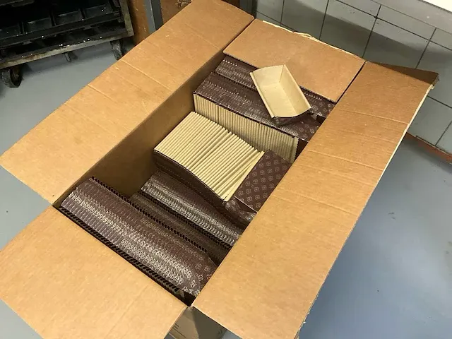 Plm 140 diverse bakvormen + plm 800 kartonnen cakevormen - afbeelding 8 van  16