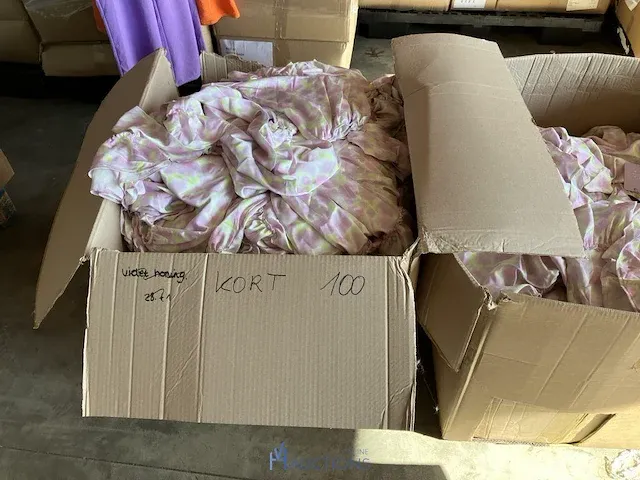 Plm 140 kleedjes in diverse kleuren may - afbeelding 5 van  5