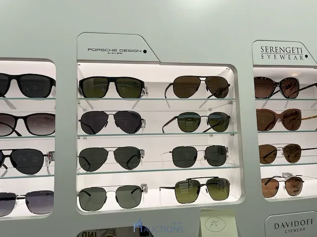 Plm 145 zonnebrillen chloe, prada, bvlgari - afbeelding 3 van  19