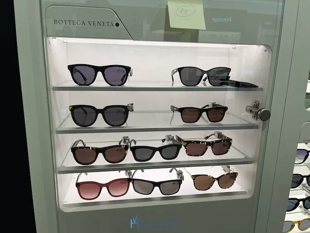Plm 145 zonnebrillen chloe, prada, bvlgari - afbeelding 13 van  19