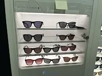 Plm 145 zonnebrillen chloe, prada, bvlgari - afbeelding 13 van  19
