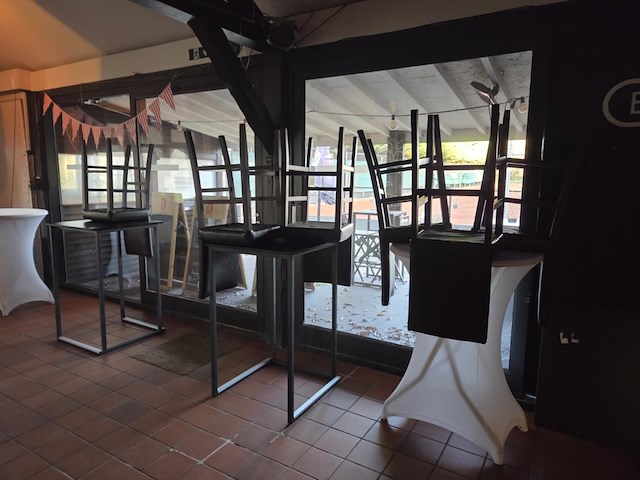 Plm 15 hoge semi lederen stoelen - afbeelding 5 van  5