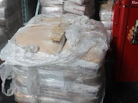 Plm 150 zakken a 25kg bleekaarde perform - afbeelding 2 van  3