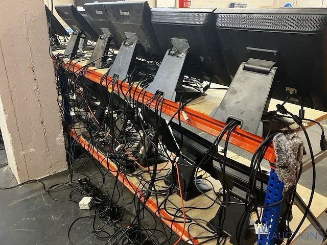 Plm 16 diverse computerschermen iiyama - afbeelding 8 van  8