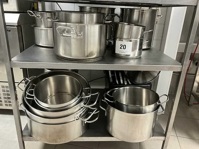Plm 17 diverse kookpotten waaronder marmieten - afbeelding 1 van  5