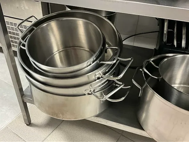 Plm 17 diverse kookpotten waaronder marmieten - afbeelding 2 van  5