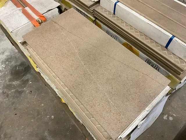 Plm 170m2 keramische vloer/wandtegels - afbeelding 38 van  54