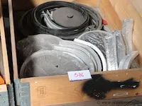 Plm 19 palletten inh div onderdelen wo kettingen, schakelbanden, snaartransport, enz - afbeelding 1 van  9