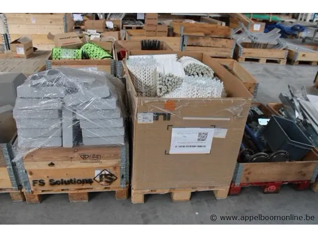 Plm 19 palletten inh div onderdelen wo kettingen, schakelbanden, snaartransport, enz - afbeelding 5 van  9