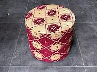 Plm 190 diverse houten poefs, voorzien van stoffen/fluwelen bekleding