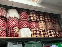 Plm 190 diverse houten poefs, voorzien van stoffen/fluwelen bekleding - afbeelding 3 van  6