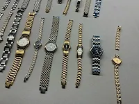 Plm. 20 diverse damesuurwerken raymond pia, waarvan 1 met beschadigde polsband. - afbeelding 7 van  8
