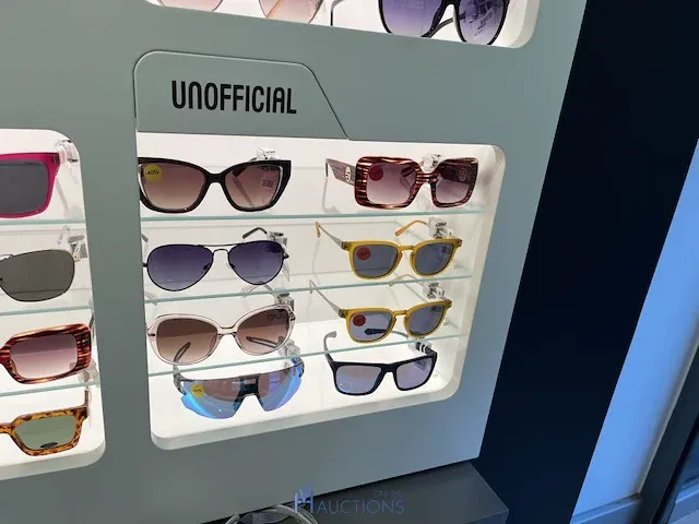 Plm 200 zonnebrillen rayban, prada, gucci - afbeelding 4 van  35