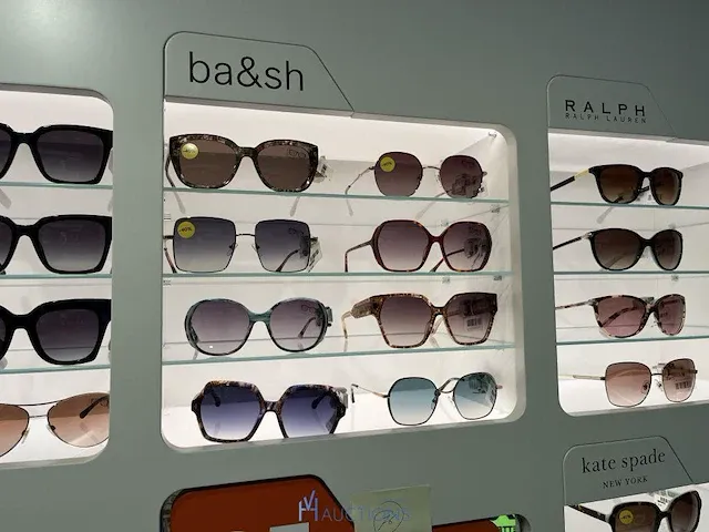 Plm 200 zonnebrillen rayban, prada, gucci - afbeelding 7 van  35