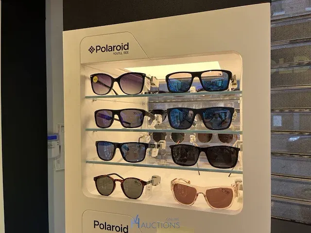 Plm 200 zonnebrillen rayban, prada, gucci - afbeelding 32 van  35