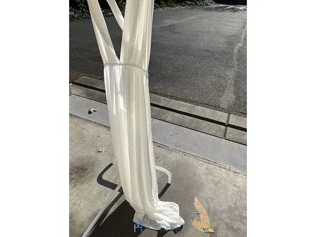 Plm 22 witte kleedjes may - afbeelding 3 van  6