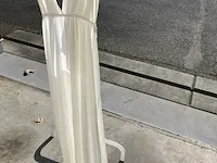 Plm 22 witte kleedjes may - afbeelding 3 van  6