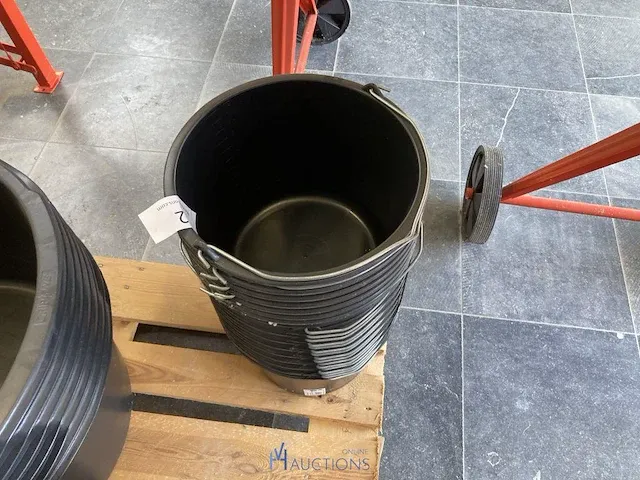 Plm 23 pvc emmers - afbeelding 2 van  2