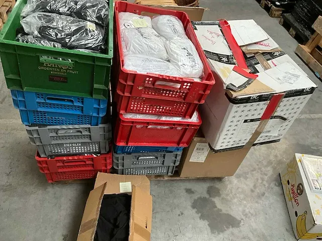 Plm 230 diverse biertafel/bankhoezen - afbeelding 1 van  7