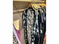 Plm 2358 diverse kledingstuks esprit - afbeelding 44 van  240