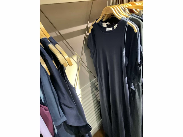 Plm 2358 diverse kledingstuks esprit - afbeelding 45 van  240