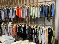 Plm 2358 diverse kledingstuks esprit - afbeelding 101 van  240