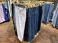Plm 2358 diverse kledingstuks esprit - afbeelding 137 van  240