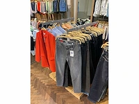 Plm 2358 diverse kledingstuks esprit - afbeelding 142 van  240