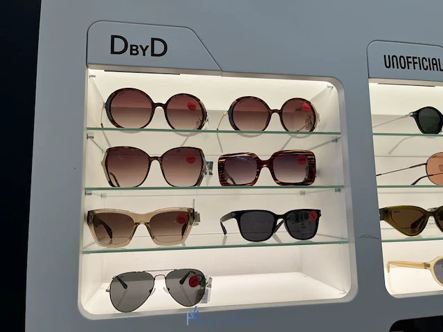Plm 242 diverse zonnebrillen waaronder polaroid, rayban, gucci, enz - afbeelding 23 van  50