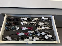 Plm 242 diverse zonnebrillen waaronder polaroid, rayban, gucci, enz - afbeelding 44 van  50
