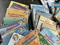 Plm 28 diverse kinderboeken en 1 decoratieve kader - afbeelding 2 van  7