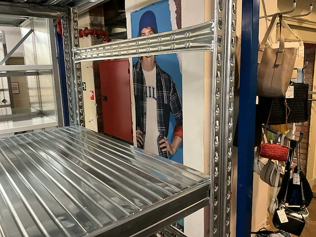 Plm 31 lpm diverse metalen stelling - afbeelding 23 van  29