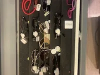 Plm 310 diverse zonnenbrillen waaronder boss, rayban, gucci, enz - afbeelding 6 van  14