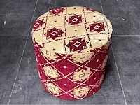 Plm 320 diverse houten poefs, voorzien van stoffen/fluwelen bekleding - afbeelding 1 van  8