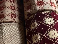 Plm 320 diverse houten poefs, voorzien van stoffen/fluwelen bekleding - afbeelding 5 van  8